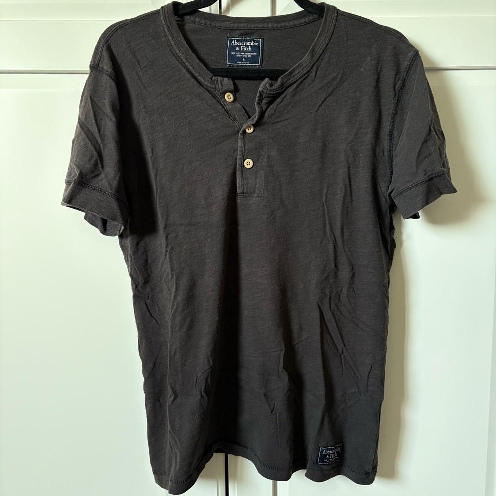 Abercrombie & Fitch Men's Black Henley Shirt